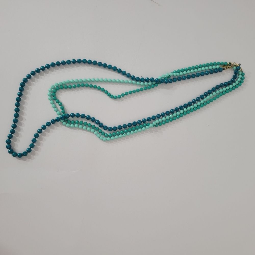 Bundle of blue‎ vintage beaded necklaces